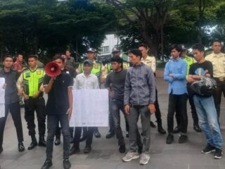Mahasiswa Hukum Jambi Jakarta Raya Desak Dirut Pertamina EP Dipecat &Tuntut Ganti Rugi Kerusakan Rumah Warga