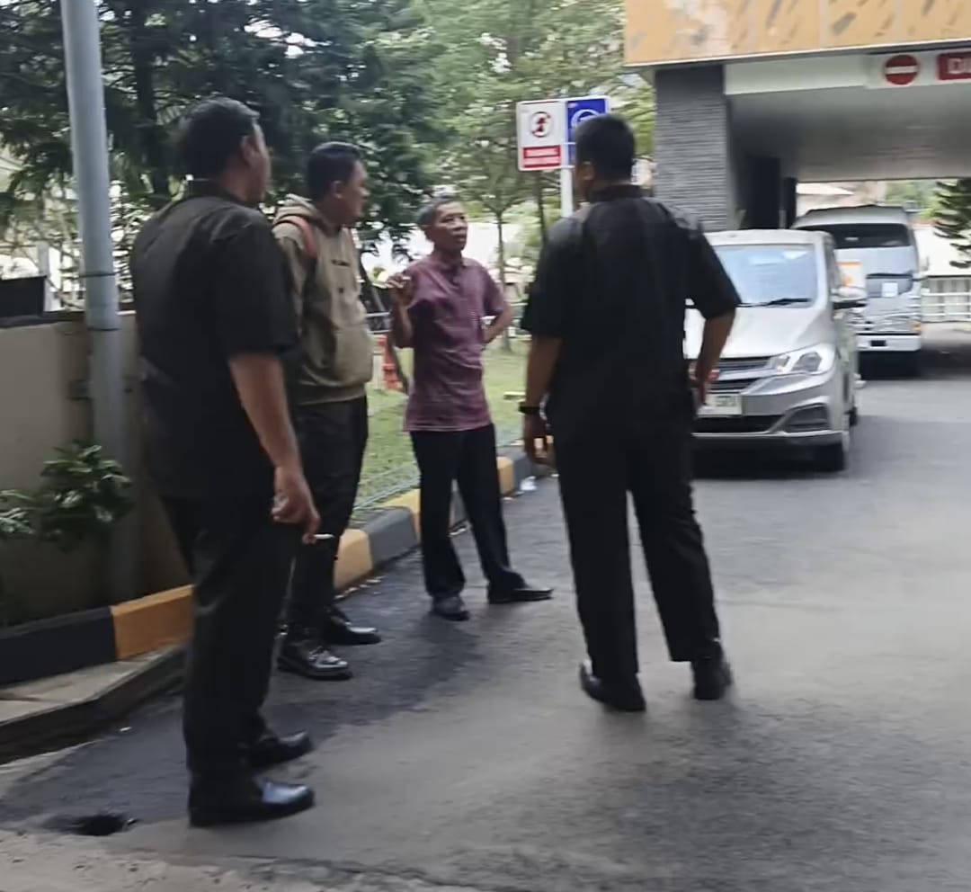 Foto : saat situasi HM diduga di keroyok Pihak keamanan Hotel