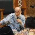 Prof. Dr. Abd al-Fattah El-Awaisi, pakar studi Baitul Maqdis, dalam forum ilmiah yang membahas tanggung jawab kolektif umat Islam terhadap pembebasan Palestina. (Foto: MujahidDakwah.com)