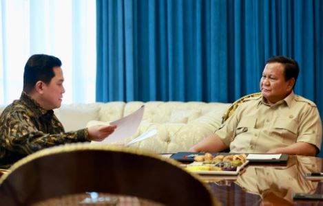 Menteri Pemuda dan Olahraga (Menpora) RI Erick Thohir mendapat tiga arahan dari Presiden Prabowo Subianto terkait prioritas kesejahteraan para atlet. Tiga arahan itu diberikan Presiden dalam rapat dengan Menpora di Istana Merdeka, Jakarta, Selasa (25/11) sore.(foto:BPMI)
