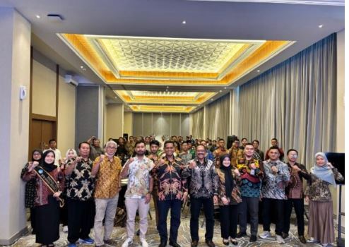 Kementerian Pemuda dan Olahraga Republik Indonesia (Kemenpora) melalui Deputi Bidang Pelayanan Kepemudaan menggelar kegiatan Serap Aspirasi Revisi Undang-Undang Nomor 40 Tahun 2009 tentang Kepemudaan, bertempat di The Jogja, Kota Yogyakarta pada Senin, (10/11). Kegiatan serap aspirasi tersebut mengundang unsur pentahelix yakni unsur akademisi, mahasiswa, komunitas, organisasi kepemudaan, serta para pemangku kepentingan di bidang kepemudaan.(foto:dok/kemenpora.go.id)