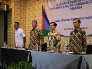 Kementerian Pemuda dan Olahraga Republik Indonesia (Kemenpora RI) menggelar pelatihan sertifikasi kepemudaan di tiga provinsi yakni Jawa Barat, Jawa Tengah dan Daerah Istimewa Yogyakarta. Pelatihan tersebut bertujuan untuk menyiapkan Generasi Emas 2045. (foto:dok/kemenpora.go.id)