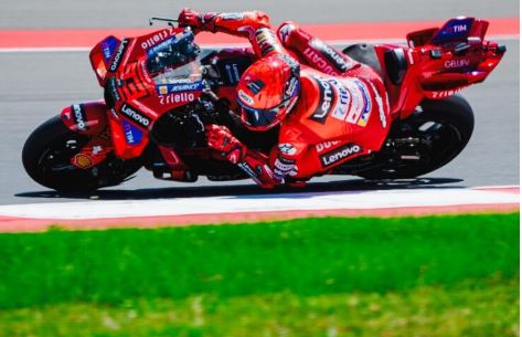 Sang juara dunia MotoGP 2025 dari Ducati Lenovo Marc Marquez, meraih hasil paling buruk setelah menempati posisi kesembilan dalam kualifikasi seri ke-18 Pertamina Grand Prix of Indonesia 2025 yang digelar di Pertamina Mandalika International Circuit, Lombok, NTB, Sabtu (4/10).(foto: Injourney)
