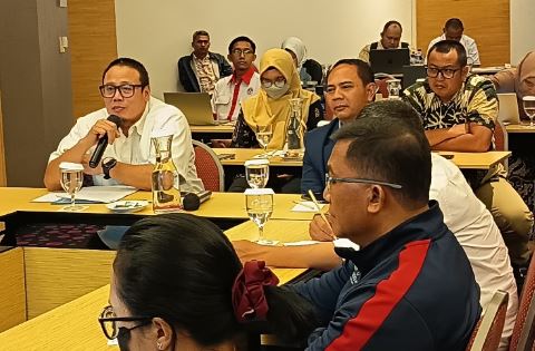 Kemenpora menggelar Rapat Penyusunan Standar Kelayakan Sarana dan Prasarana Olahraga Prestasi di The 101 Hotel Jakarta Sedayu Darmawangsa, Jakarta Selatan, Kamis. (06/11).(foto:Bambang/kemenpora.go.id)