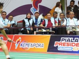 Wakil Menteri Pemuda dan Olahraga Republik Indonesia (Wamenpora RI) Taufik Hidayat berharap ajang Piala Presiden Bulutangkis U-15 jadi ajang regenerasi pembinaan yang berkesinambungan untuk melahirkan atlet muda bulutangkis Indonesia.(foto:Herry/kemenpora.go.id)