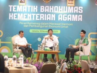 Kementerian Pemuda dan Olahraga (Kemenpora) melalui Biro Humas dan Protokol menghadiri Forum Tematik Bakohumas yang diselenggarakan Kementerian Agama (Kemenag) pada Selasa (18/11) pagi di Hotel Gren Alia, Jakarta Pusat. Forum ini mengangkat tema “Peran Kemenag dalam Merawat Harmoni dan Pembangunan Ekonomi Umat.”(foto:Dita/kemenpora.go.id)