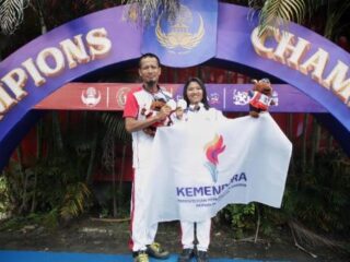 Tim balap sepeda Kemenpora berhasil meraih gelar Juara Umum pada Pekan Olahraga Nasional (Pornas) Korpri XVII Tahun 2025 setelah mengumpulkan total 4 medali terdiri dari 3 emas dan 1 perak dari berbagai nomor yang dipertandingkan.(foto:raiky/kemenpora.go.id)