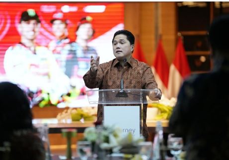 Menteri Pemuda dan Olahraga Republik Indonesia (Menpora RI), Erick Thohir, memberikan apresiasi atas kolaborasi lintas sektor yang telah menyukseskan MotoGP Mandalika 2025. Sinergi ini diharap bisa terus terjalin guna mendukung pengembangan sport tourism. (foto:Herry/kemenpora.go.id)