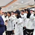 Menteri Pemuda dan Olahraga Republik Indonesia (Menpora RI) Erick Thohir, secara resmi melepas Tim Nasional Indonesia ke 3rd Asian Youth Games (AYG) Bahrain 2025 dan 6th Islamic Solidarity Games (ISG) Riyadh 2025. Menpora menyampaikan salam Presiden agar para atlet menampilkan yang terbaik untuk bangsa dan negara dimata dunia.(foto:Andre/kemenpora.go.id)