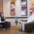 Wamenpora Taufik Hidayat menjadi bintang tamu dalam acara podcast Djoernal ID yang digelar Kemenpora, Jakarta, Jumat (24/8). Pertemuan ini membicarakan perjalanan karier Wamenpora Taufik dan menyampaikan pesan menjelang peringatan Hari Sumpah Pemuda (HSP) 2025. (foto:putra/kemenpora.go.id)