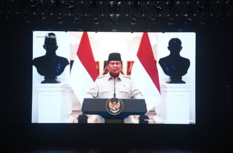 Kementerian Pemuda dan Olahraga (Kemenpora) RI menggelar Puncak Peringatan Hari Sumpah Pemuda (HSP) Ke-97 Tahun 2025 di Hall Basket, Gelora Bung Karno (GBK), Senayan, Jakarta Pusat, Selasa (28/10) malam. Puncak HSP ini mengangkat tema “Pemuda Pemudi Bergerak, Indonesia Bersatu” dengan tagline “Patriotik, Gigih, dan Empati.”(foto:Herry/kemenpora.go.id)