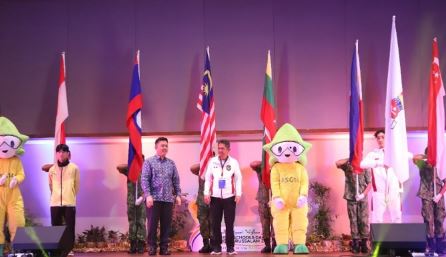 Gelaran 14th Asean School Games resmi berakhir, kontingen Indonesia berhasil keluar sebagai juara umum pada ajang ASEAN School Games 2025 yang digelar di Brunei Darussalam (28/11). (foto:ervandi/kemenpora.go.id)
