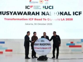 Menteri Pemuda dan Olahraga (Menpora) RI Erick Thohir menghadiri dan membuka Musyawarah Nasional (Munas) Tahun 2025 Pengurus Besar Ikatan Sport Sepeda Indonesia (PB ISSI) Masa Bakti 2025-2029 di The Tribrata Dharmawangsa Jakarta, Jalan Darmawangsa Raya, Kebayoran Baru, Jakarta Selatan (Jaksel), Kamis (30/10) pagi.(foto:Herry/kemenpora.go.id)