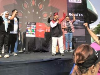Kementerian Pemuda dan Olahraga (Kemenpora) menggelar kegiatan sosialisasi dan promosi Indonesia Sports Summit (ISS) 2025 secara serentak di Kota Bekasi dan Kota Tangerang, Minggu (30/11). Kedua kegiatan disambut antusias oleh masyarakat dan komunitas olahraga daerah, sebagai langkah awal mendorong penguatan industri olahraga nasional.(foto:dok/kemenpora.go.id)