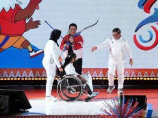Menteri Pemuda dan Olahraga Republik Indonesia (Menpora RI) Erick Thohir dan Gubernur DKI Jakarta Pramono Anung secara resmi menutup Pekan Olahraga Pelajar Nasional (Popnas) XVII dan Pekan Paralimpik Pelajar Nasional (Peparpenas) XI Jakarta 2025 di GOR Mahasiswa Soemantri Brodjonegoro (GMSB), Minggu (9/11). (foto:Herry/kemenpora.go.id)