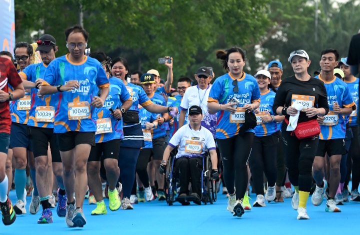 Pelari disabilitas ikut berlari di Run for Equality 2026 dok Plan Indonesia